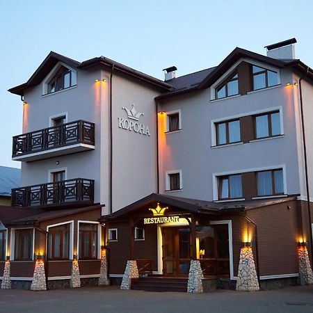 Hotel Korona Mostyska 外观 照片